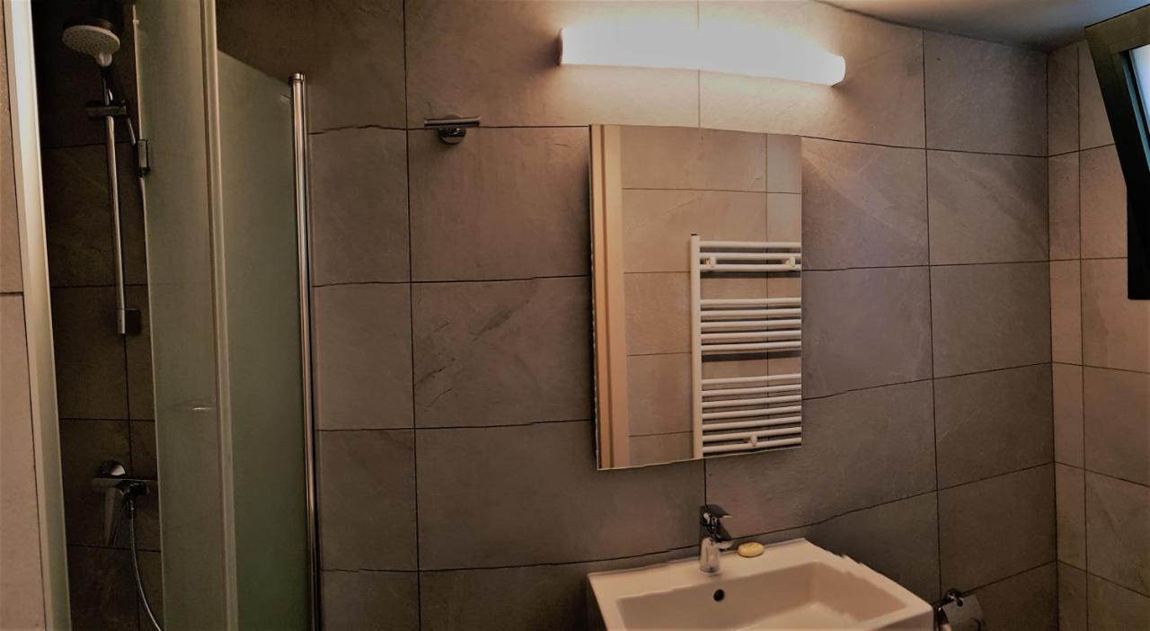 Petit Palais Platres Boutique Hotel Buitenkant foto