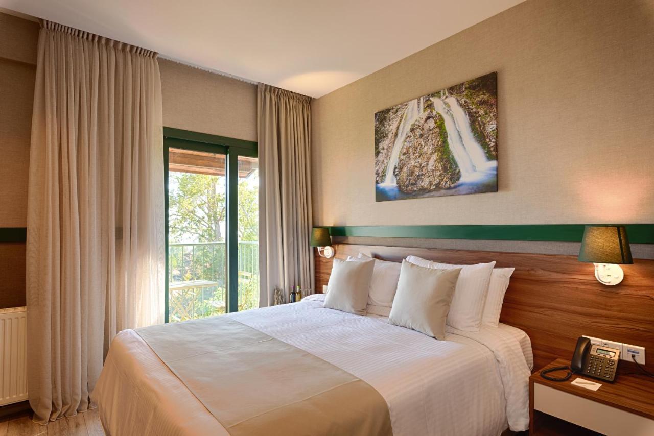 Petit Palais Platres Boutique Hotel Buitenkant foto