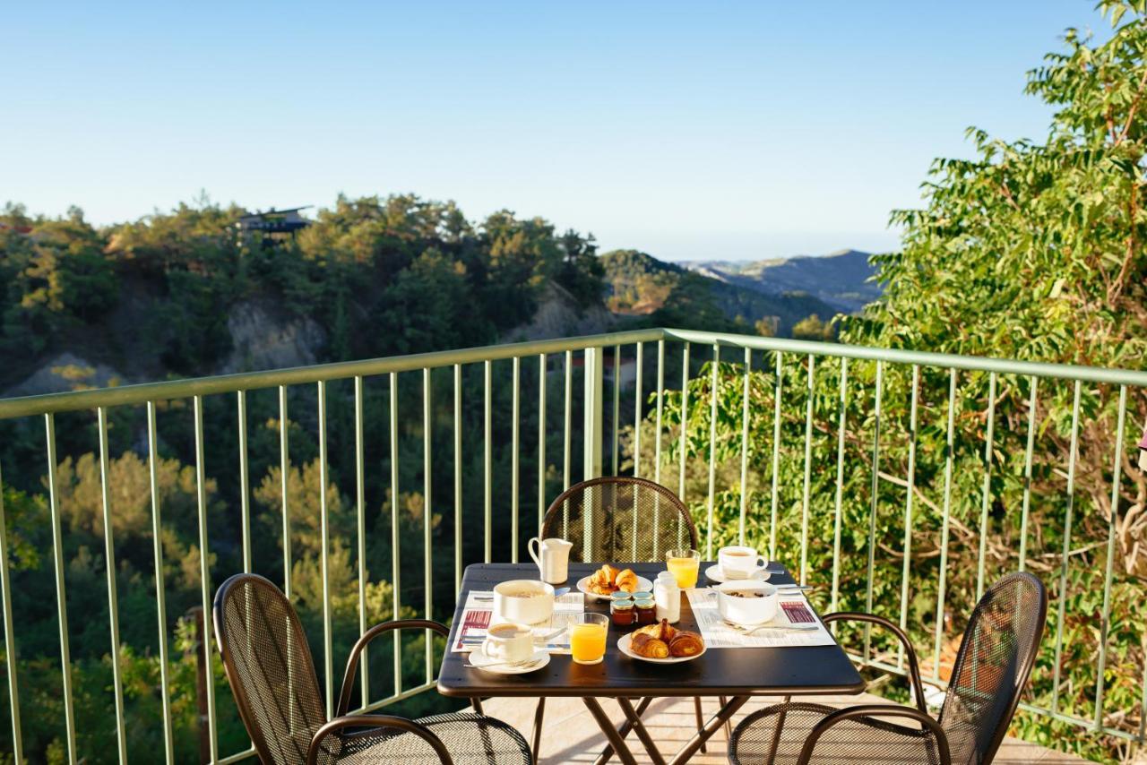 Petit Palais Platres Boutique Hotel Buitenkant foto